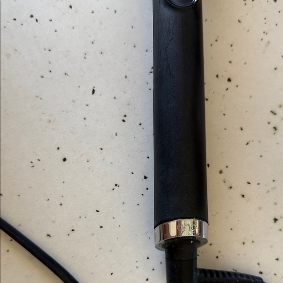 GHD Black Curling Wand - Picture 2 of 6